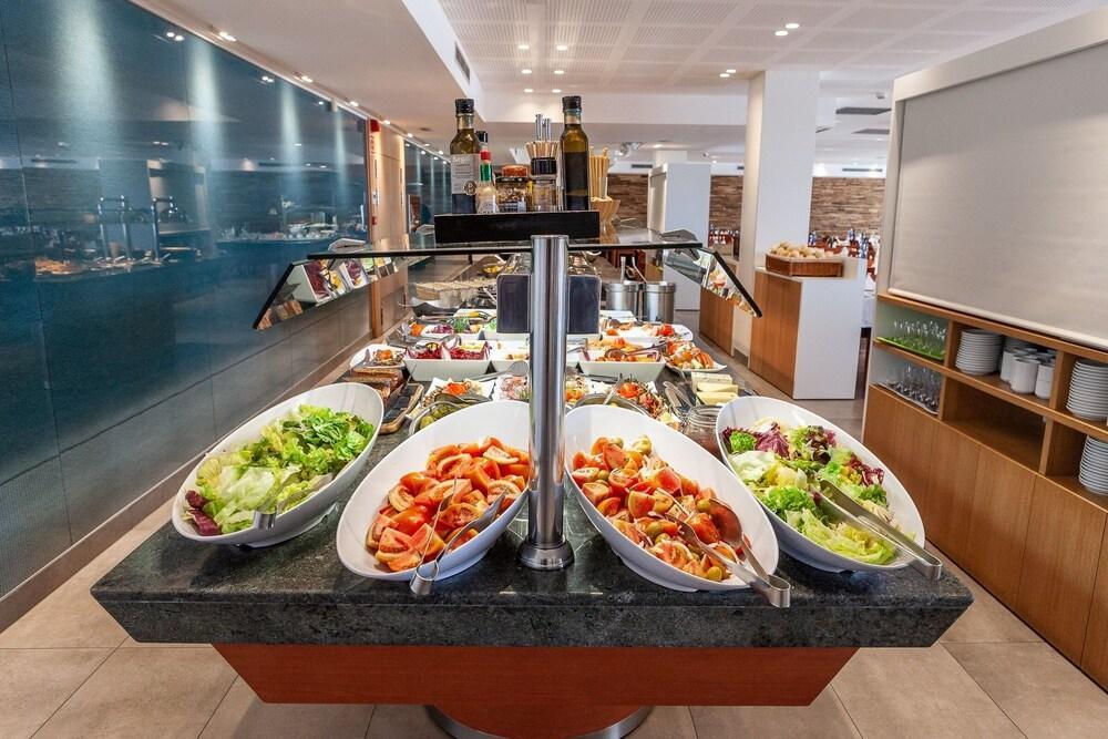 Montecarlo & Wellness Hotel Roses